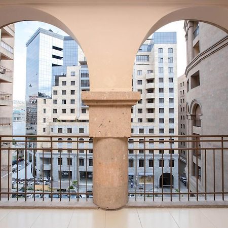 Stay Inn Apartments On Amiryan 4-6 예레반 외부 사진