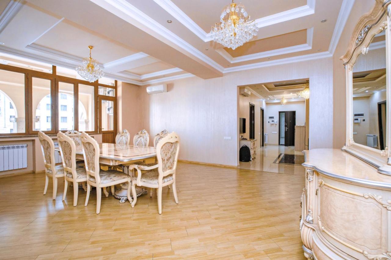 Stay Inn Apartments On Amiryan 4-6 예레반 외부 사진