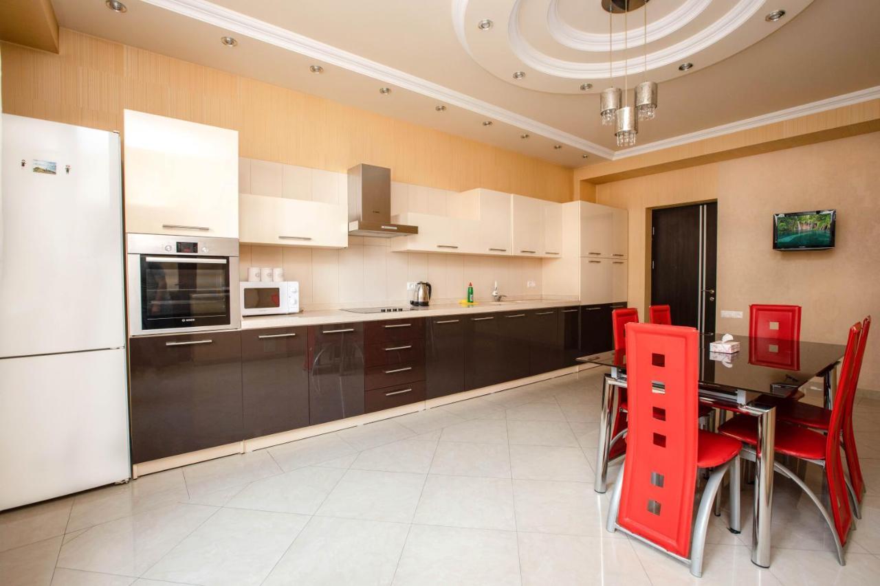 Stay Inn Apartments On Amiryan 4-6 예레반 외부 사진