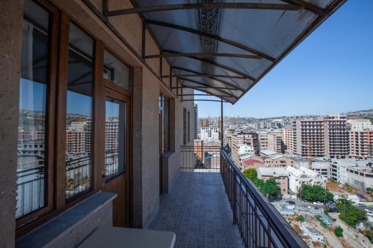 Stay Inn Apartments On Amiryan 4-6 예레반 외부 사진