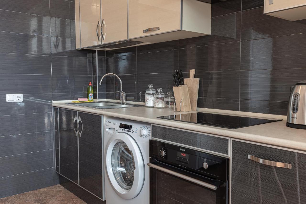 Stay Inn Apartments On Amiryan 4-6 예레반 외부 사진