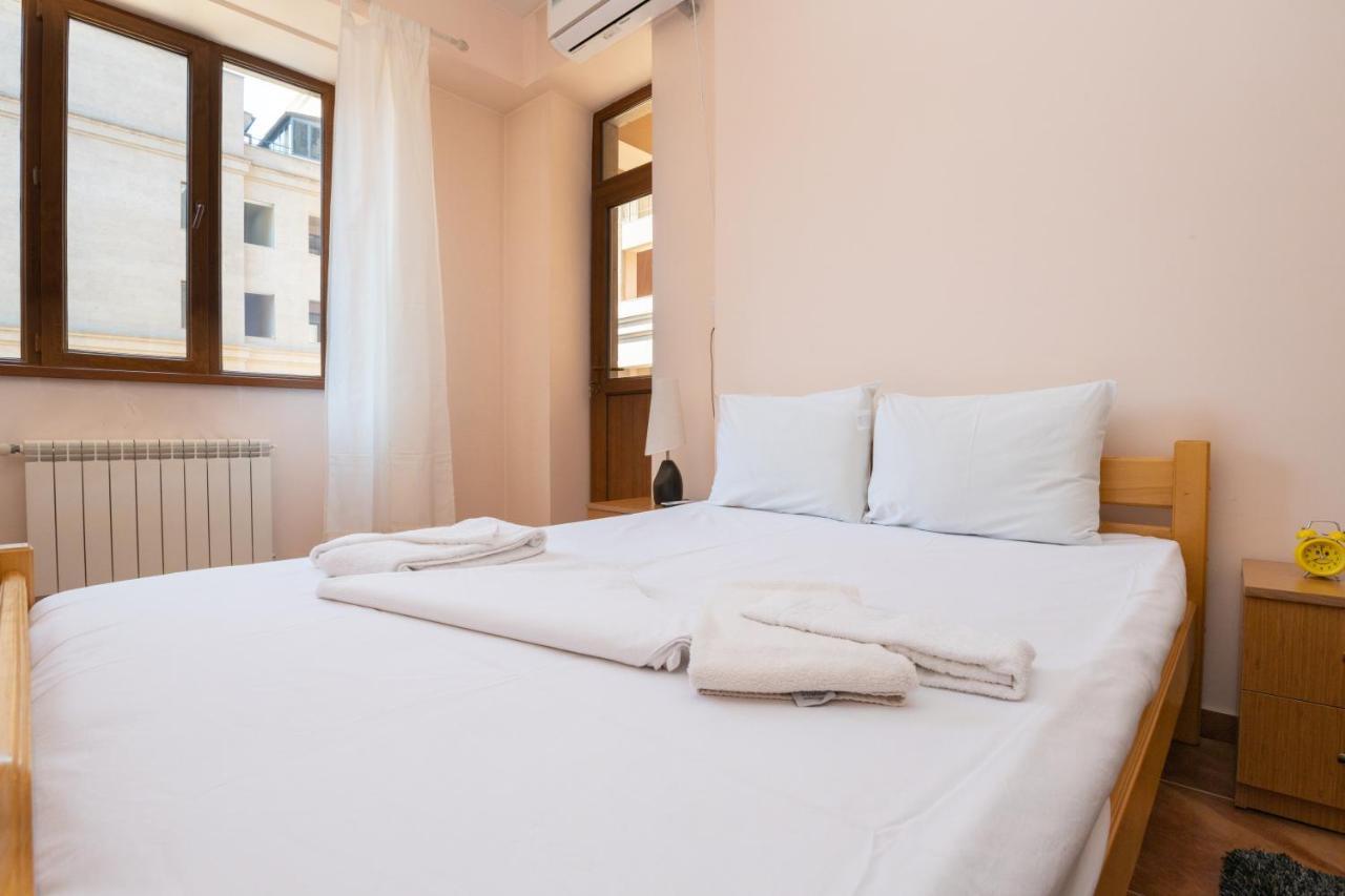 Stay Inn Apartments On Amiryan 4-6 예레반 외부 사진
